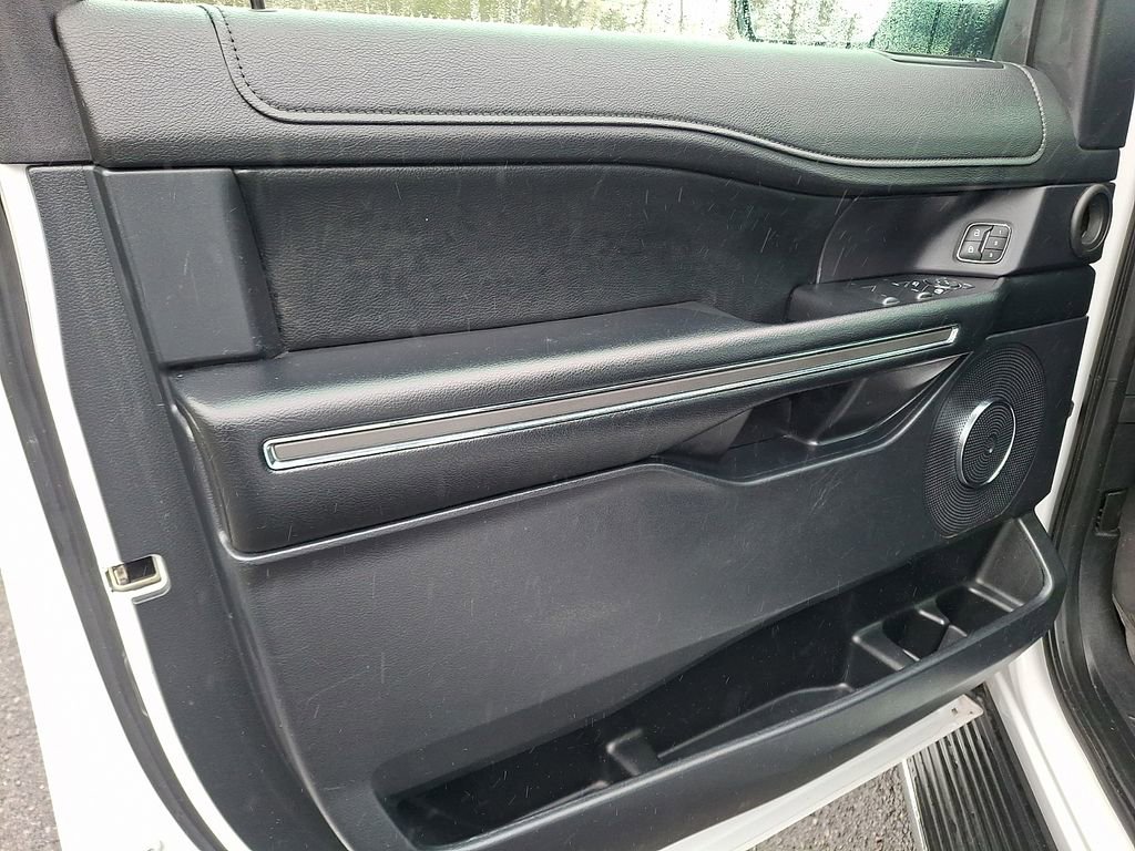 Used 2019 Ford Expedition XLT w/ Equipment Group 202A image 14