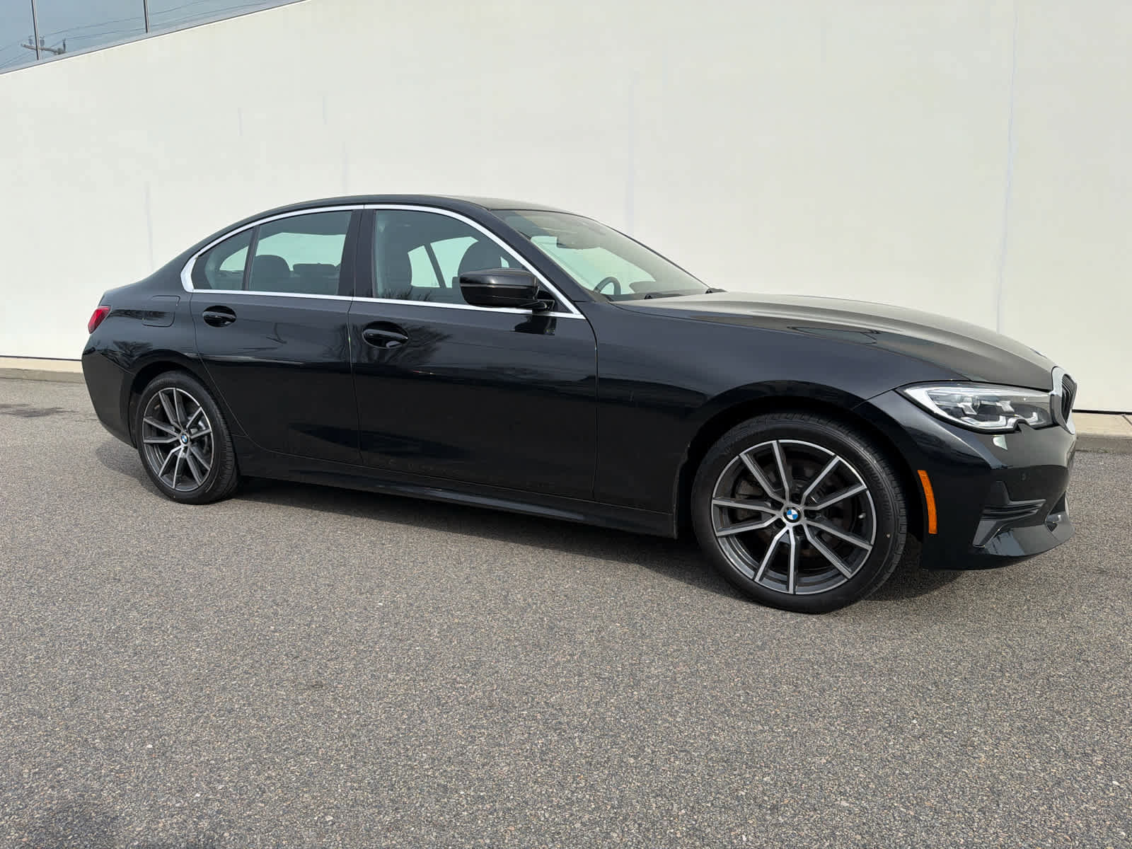 Used 2019 BMW 330i xDrive Sedan w/ Convenience Package image 17