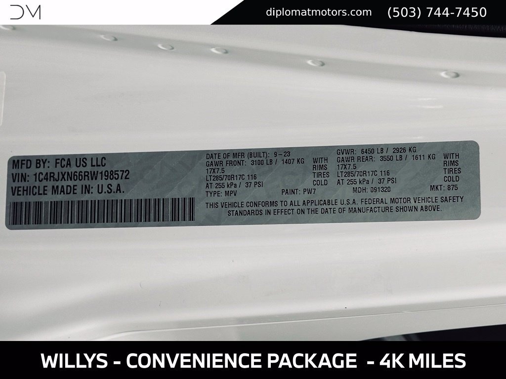 Used 2024 Jeep Wrangler Unlimited AWD/4WD image 56