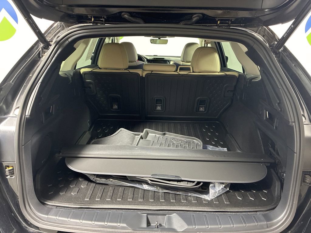 Certified 2025 Subaru Outback Limited image 13