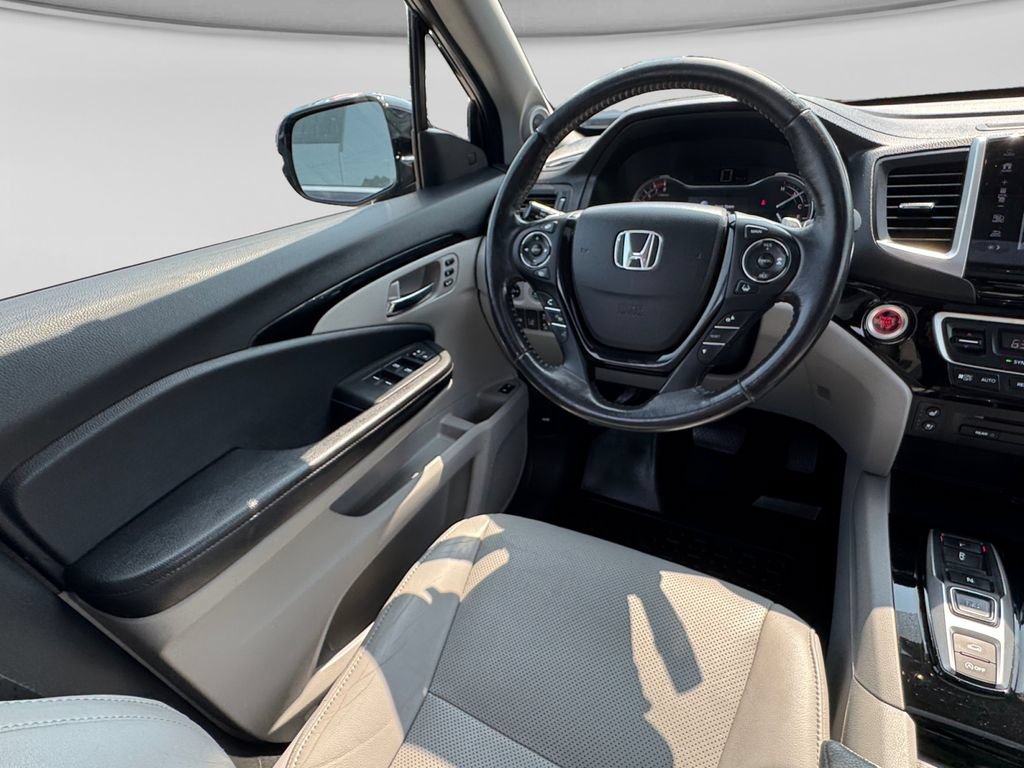 Used 2017 Honda Pilot Elite image 24
