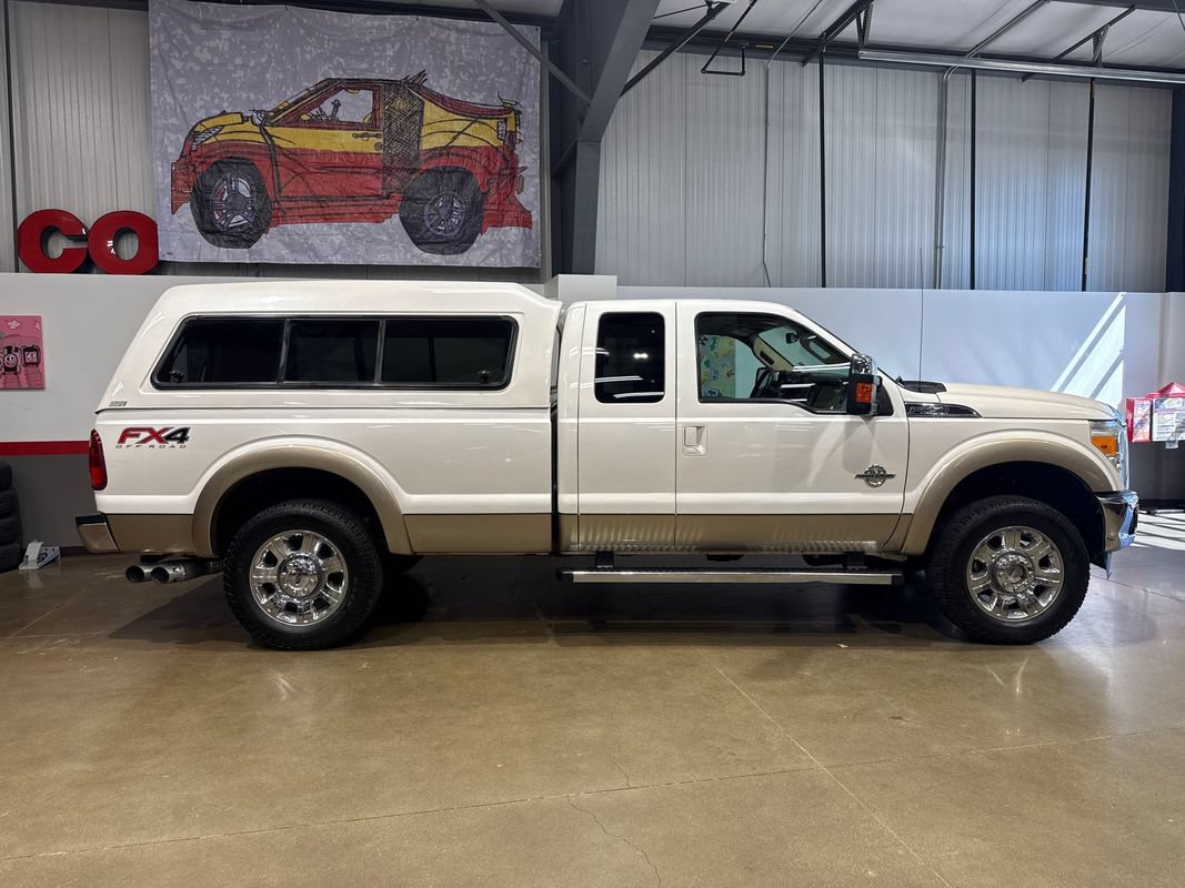 Used 2013 Ford F250 Lariat w/ Chrome Pkg AWD/4WD image 3
