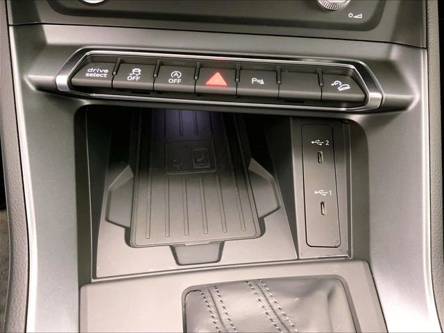 Certified 2025 Audi Q3 2.0T Premium w/ Convenience Package image 33