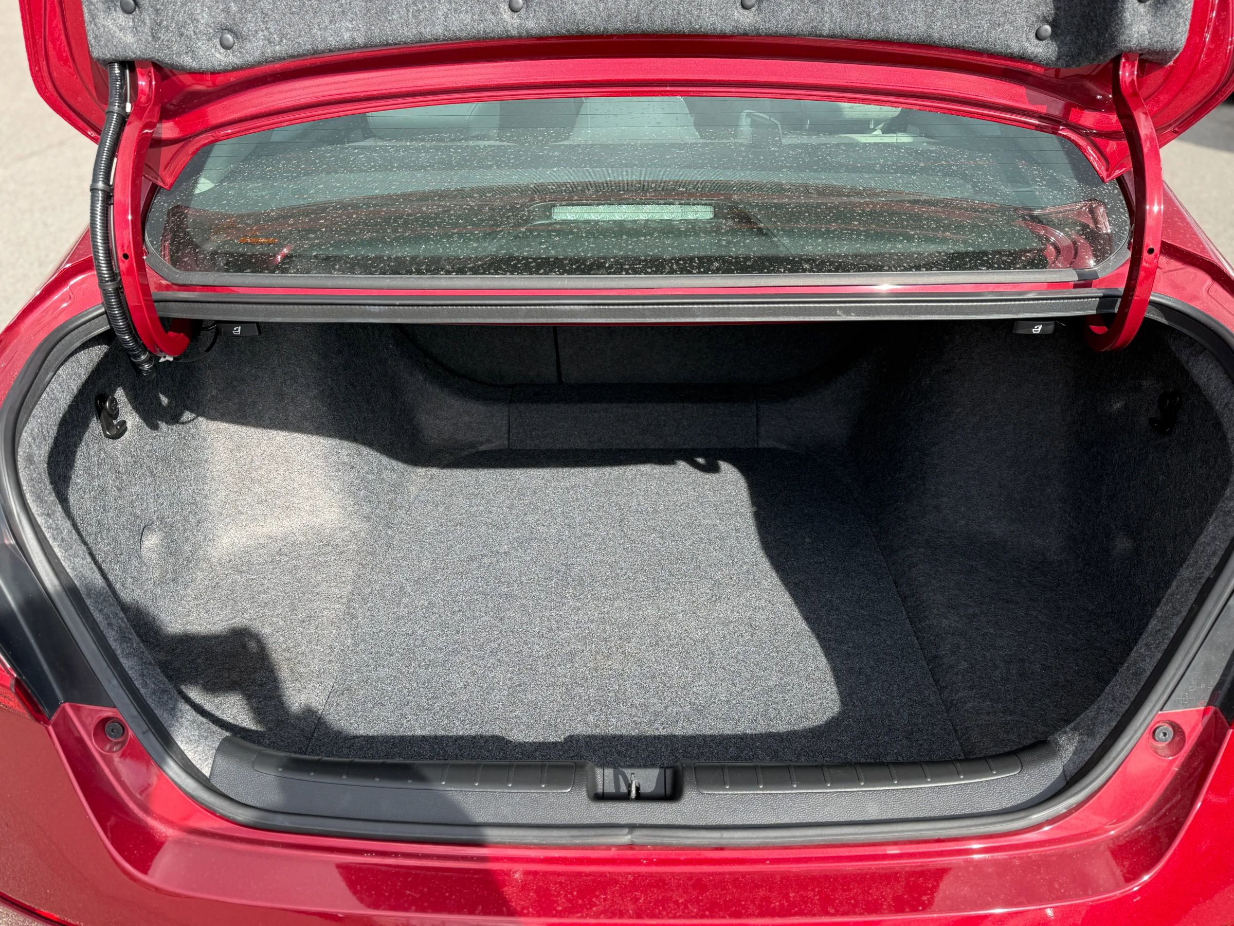 Used 2018 Honda Accord EX-L image 10