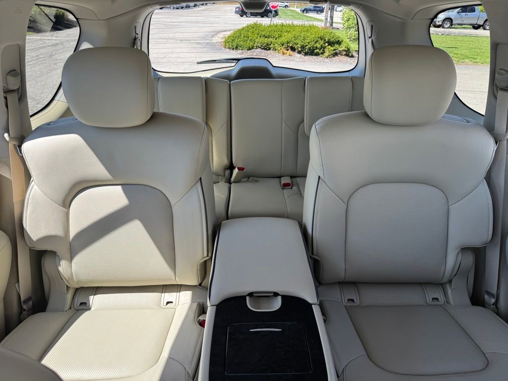 Used 2024 INFINITI QX80 Luxe w/ Cargo Package image 26