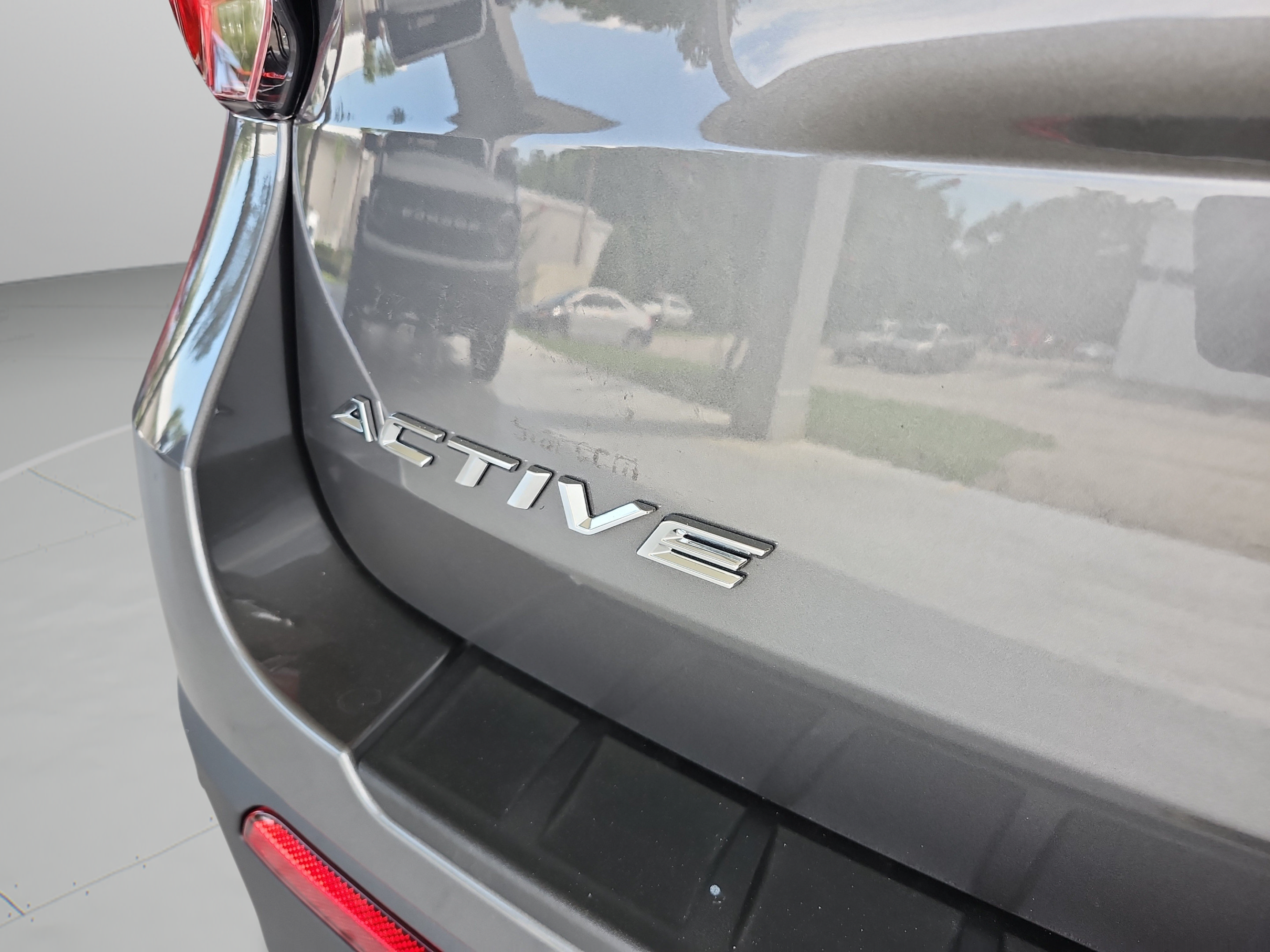 Certified 2025 Ford Explorer Active w/ Active Comfort Package RWD image 31