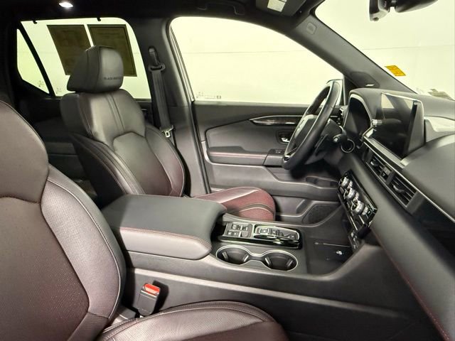 Used 2025 Honda Pilot Black Edition image 54