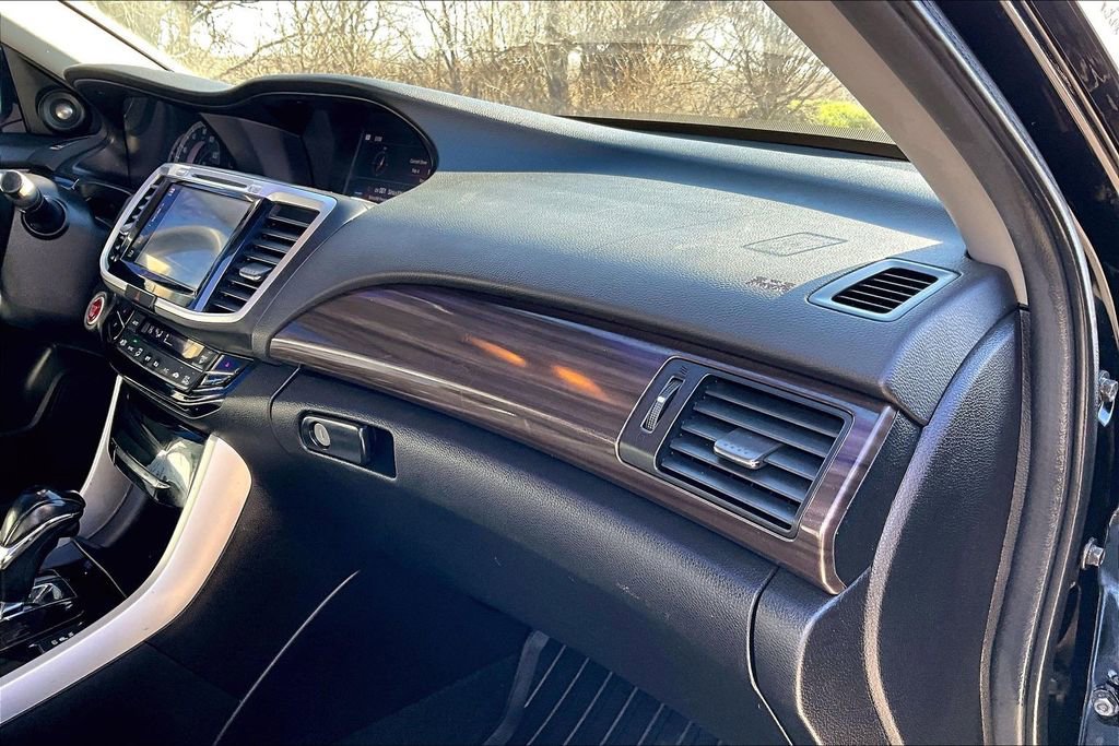 Used 2016 Honda Accord EX-L image 21