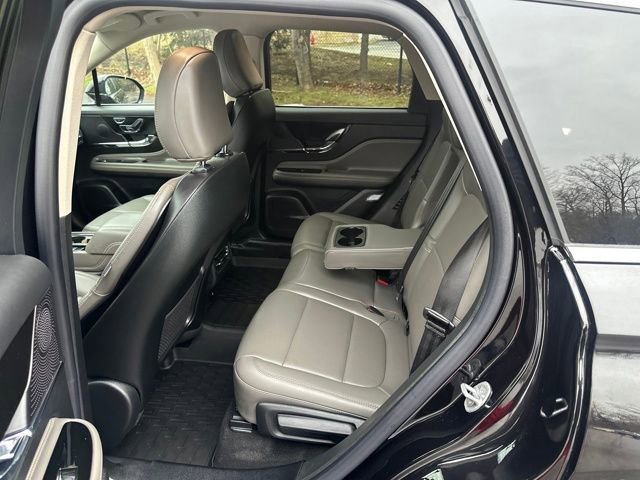 Used 2024 Lincoln Corsair AWD w/ Equipment Group 101A image 33