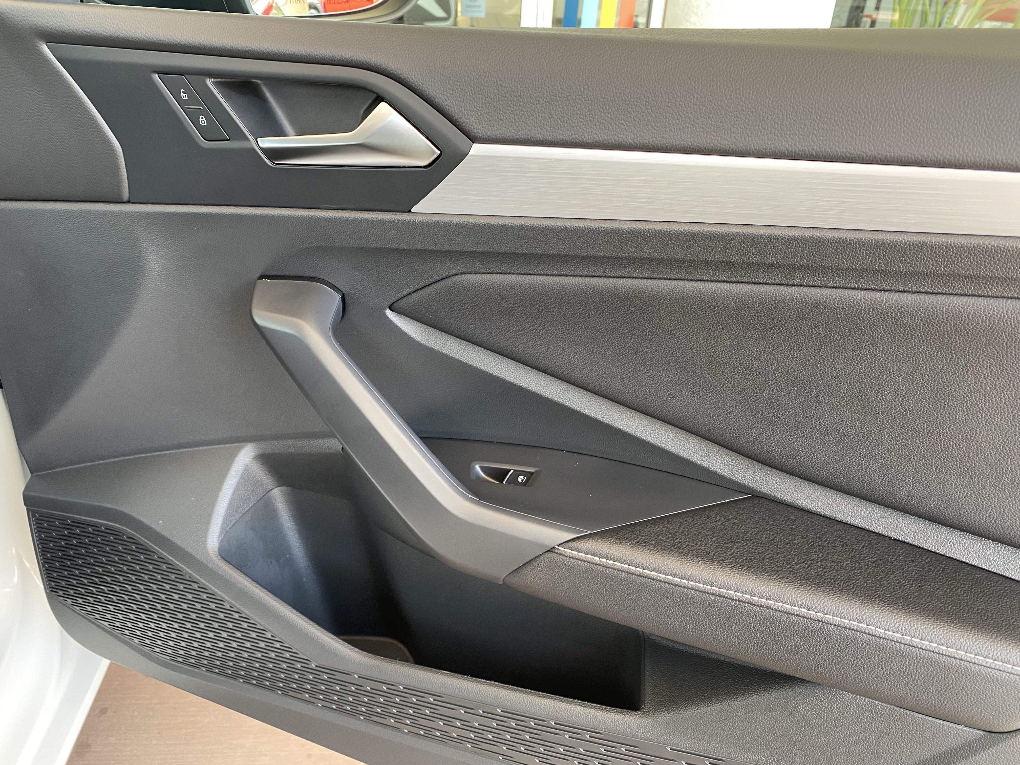 Certified 2026 Volkswagen Jetta Sport FWD image 35