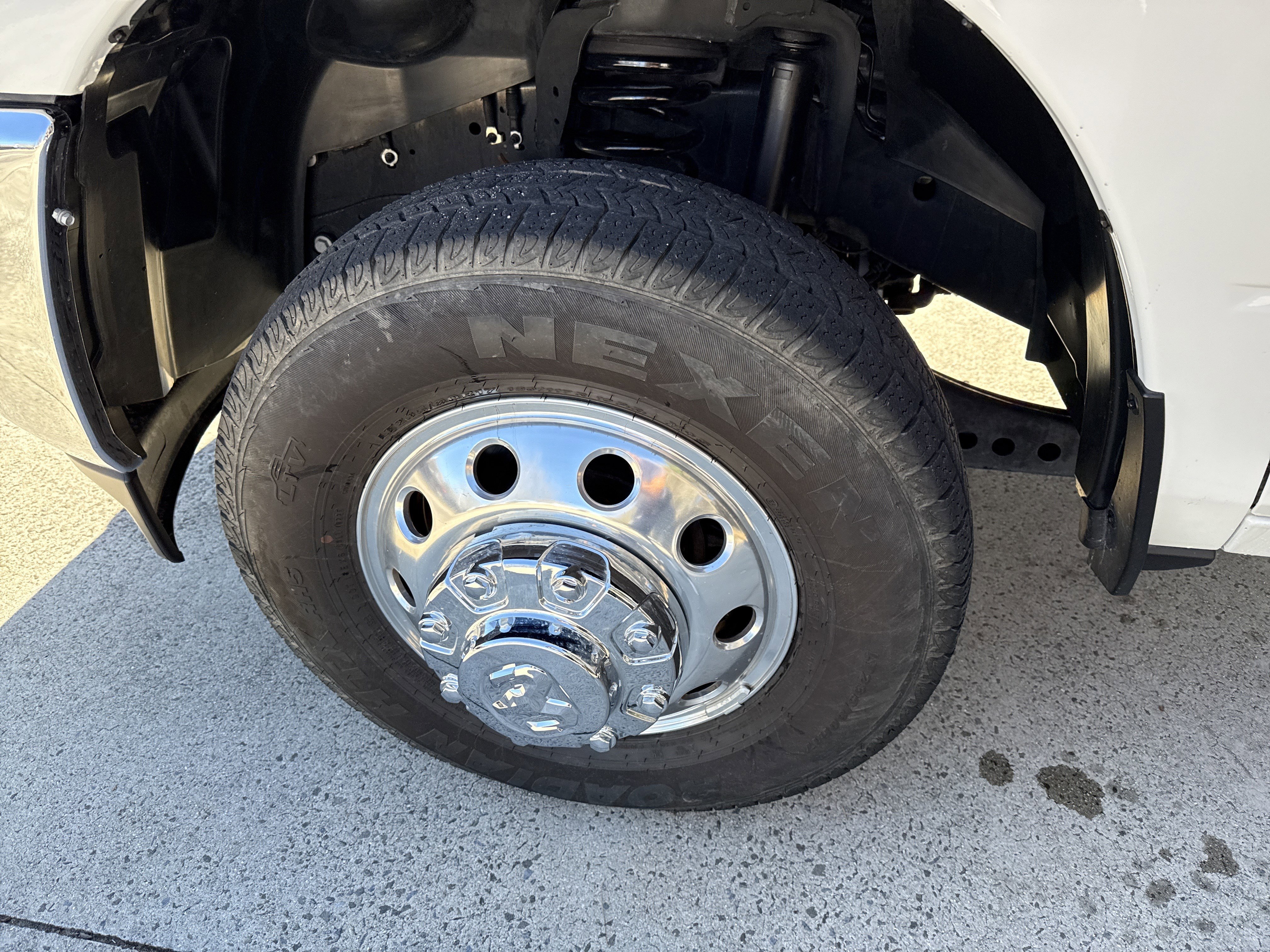 Used 2025 RAM 3500 Tradesman w/ Chrome Appearance Group image 11