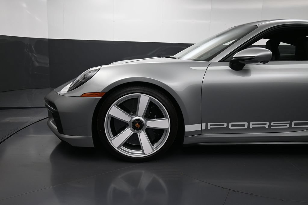 Certified 2025 Porsche 911 Turbo AWD/4WD image 12