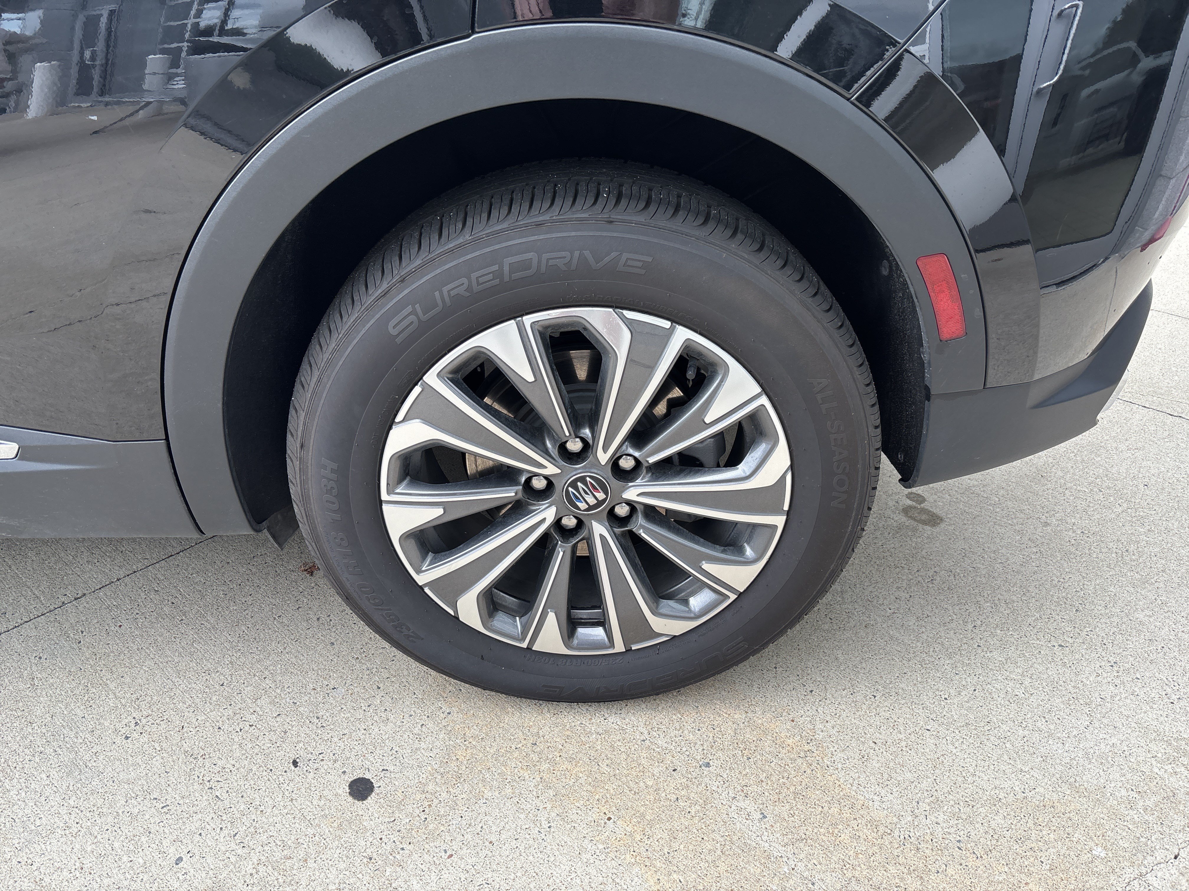 Used 2024 Buick Envision Preferred AWD/4WD image 33