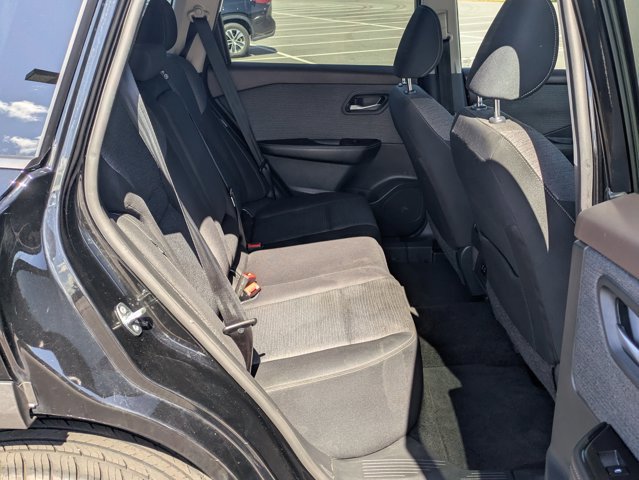 Used 2023 Nissan Rogue SV image 17