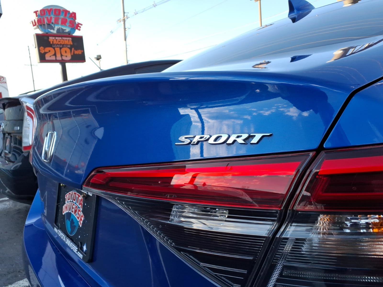Used 2023 Honda Civic Sport image 7