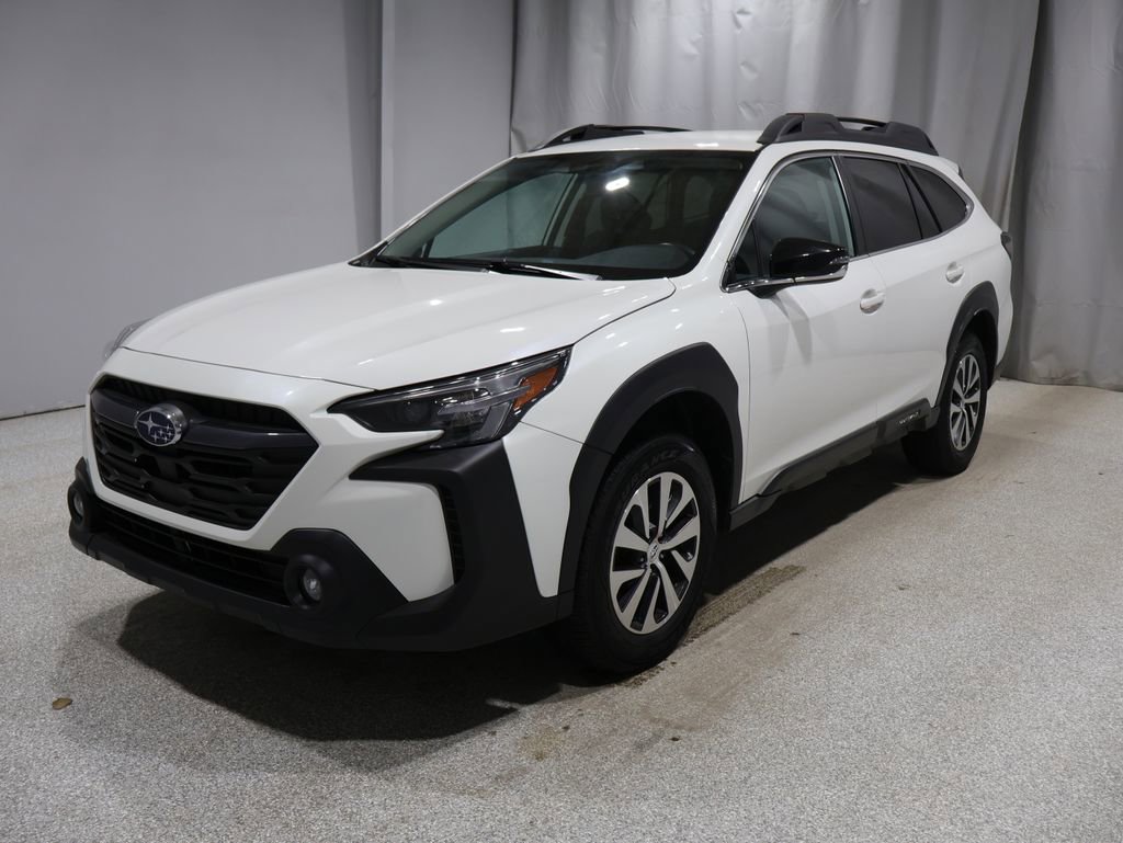 Used 2023 Subaru Outback Premium AWD/4WD image 5