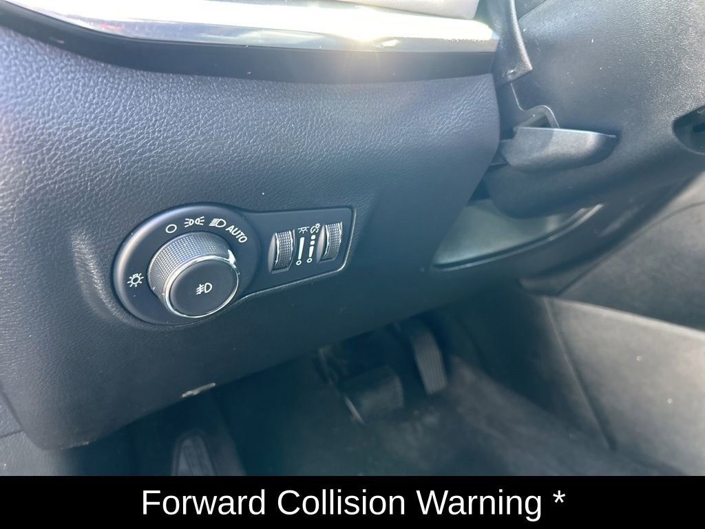 Certified 2022 Jeep Compass Limited w/ Sun and Sound Group image 14