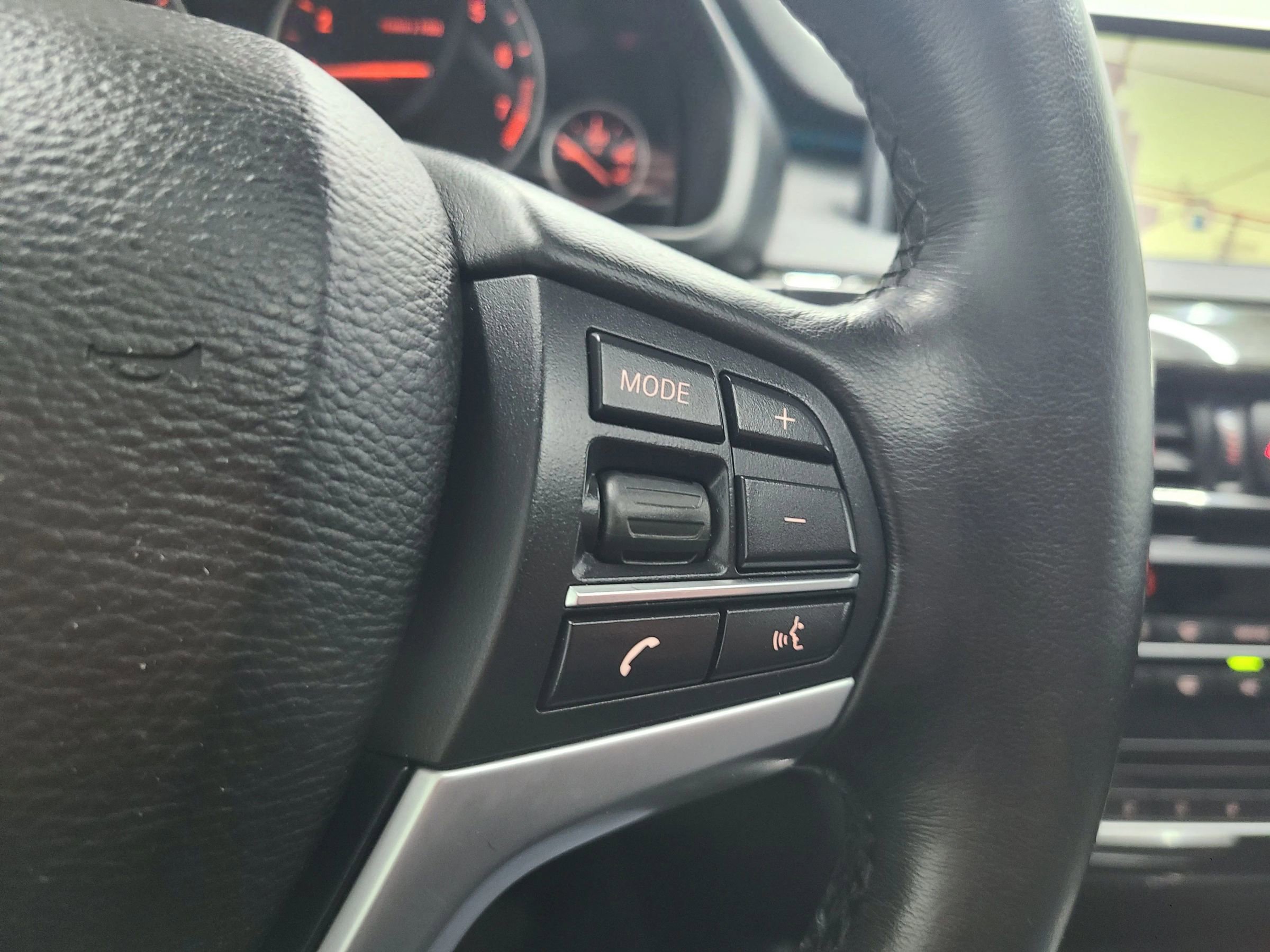 Used 2016 BMW X5 xDrive35i w/ Premium Package image 32