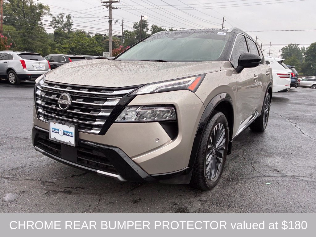 Used 2024 Nissan Rogue Platinum FWD image 3