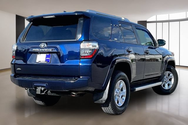 Used 2017 Toyota 4Runner SR5 Premium AWD/4WD image 6
