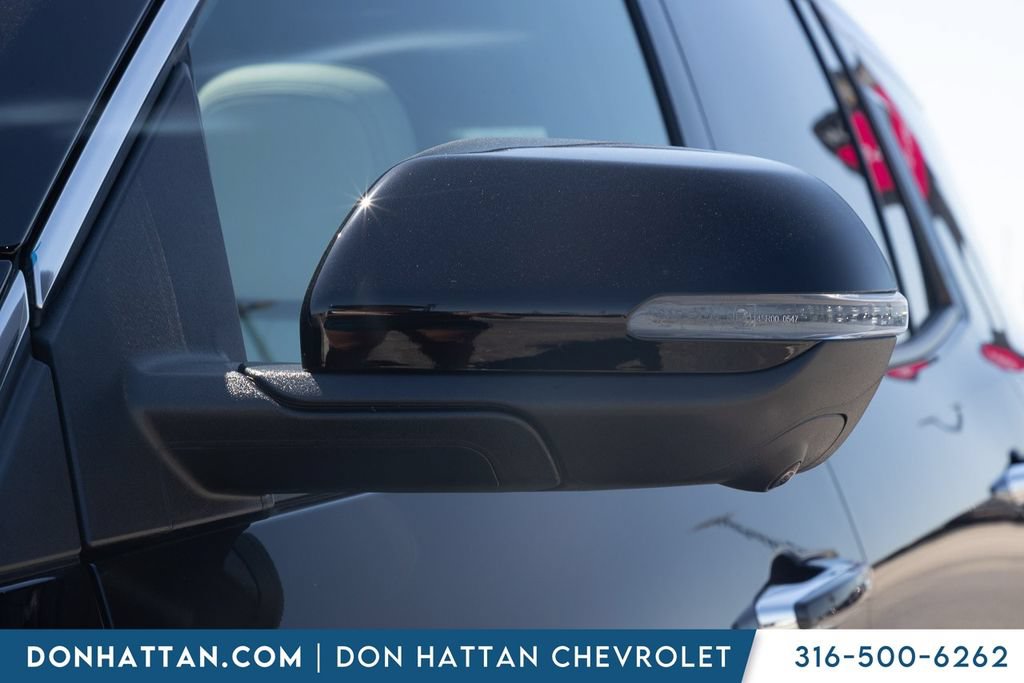 Used 2025 Chevrolet Traverse High Country w/ LPO, Floor Liner Package FWD image 27