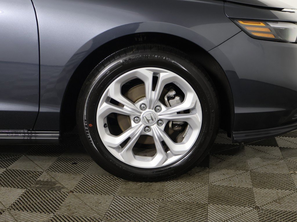 Certified 2025 Honda Accord LX image 18