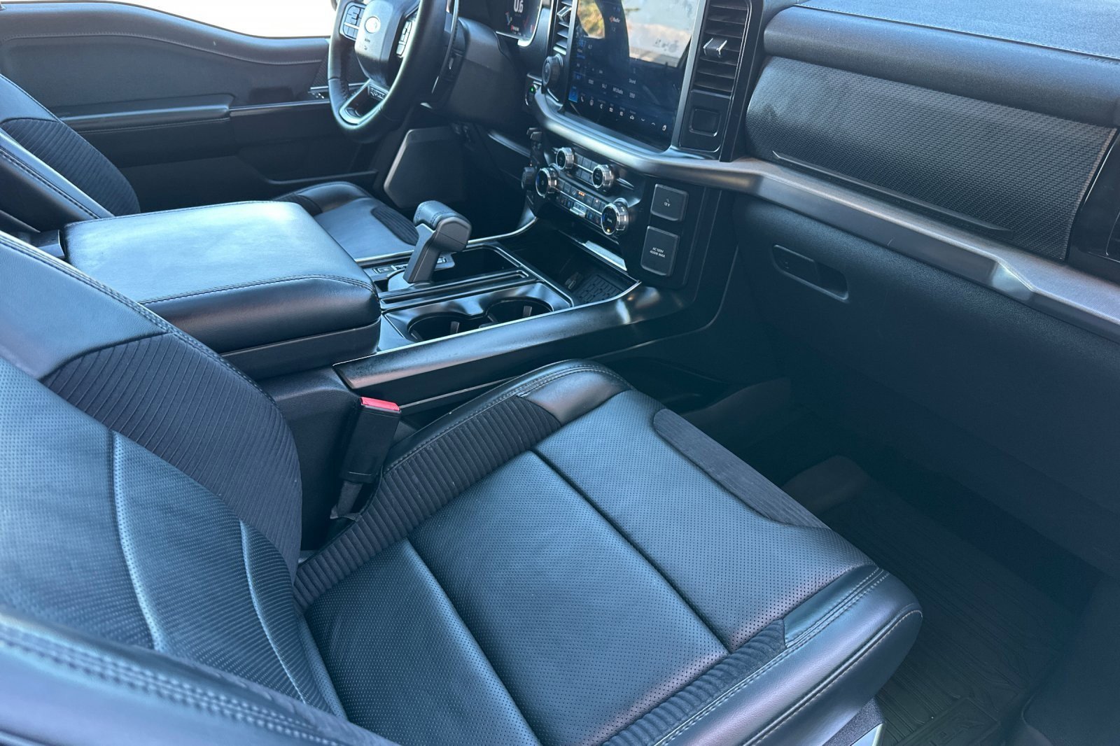 Used 2023 Ford F150 Raptor w/ Raptor Carbon Fiber Package image 14