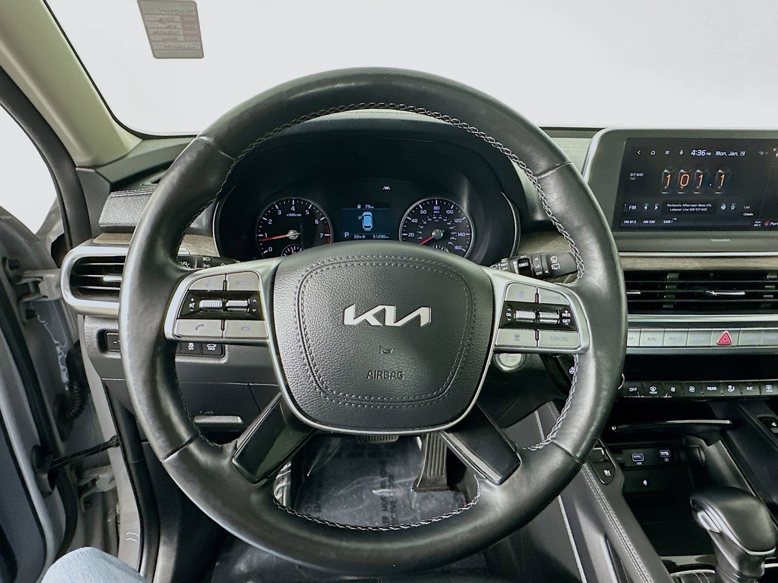 Used 2022 Kia Telluride EX w/ EX Premium Package image 12