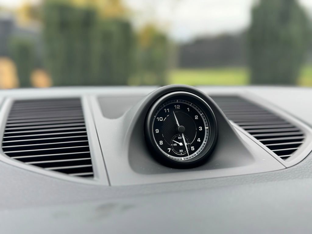 Used 2024 Porsche Macan image 23