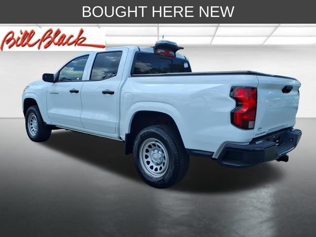 Used 2024 Chevrolet Colorado W/T w/ Advanced Trailering Package AWD/4WD image 3