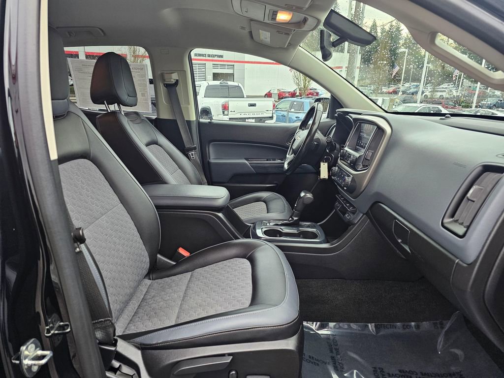 Used 2017 Chevrolet Colorado Z71 image 10