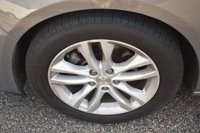 Certified 2018 Chevrolet Malibu LT image 14