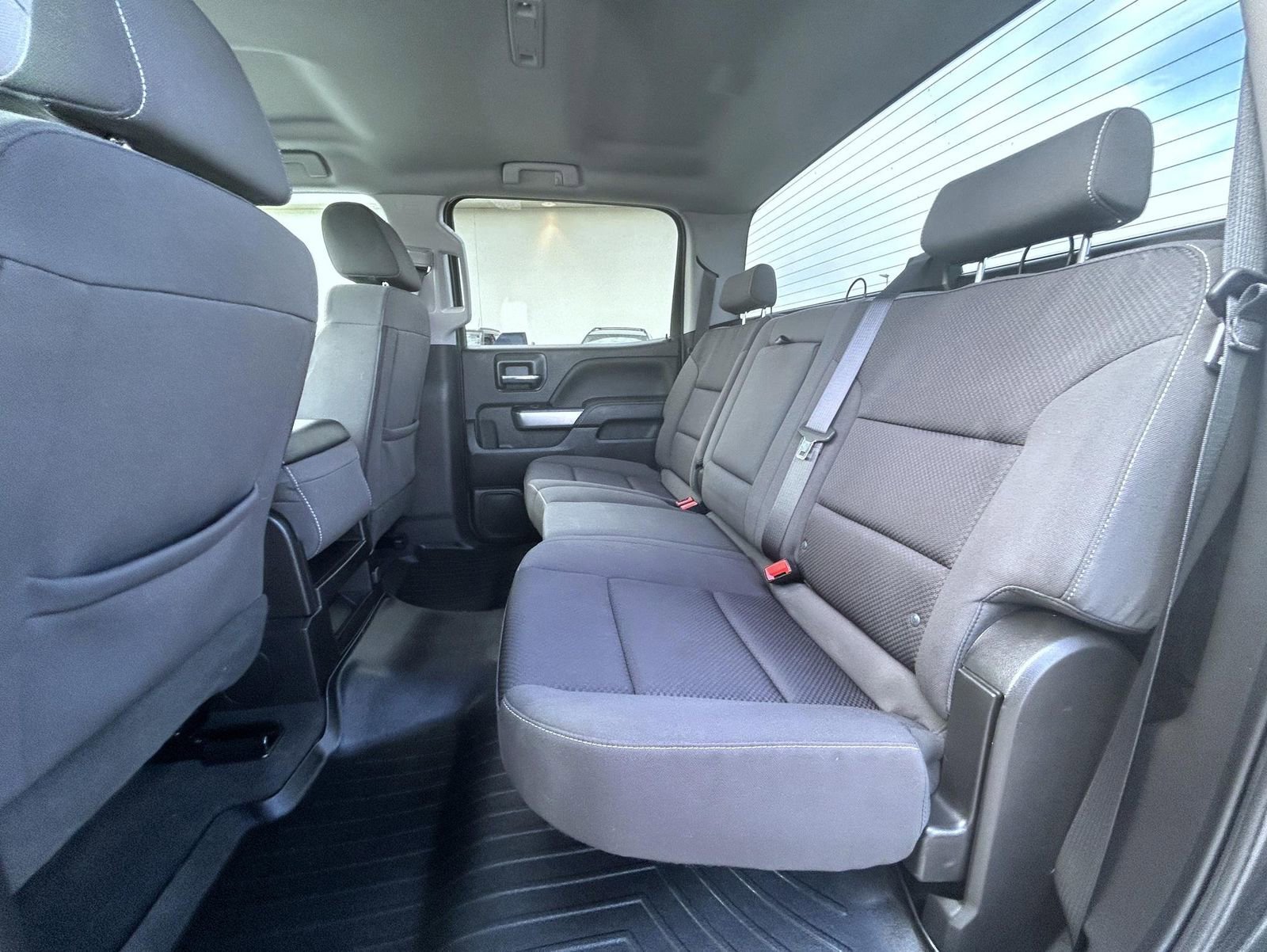 Certified 2018 Chevrolet Silverado 1500 LT w/ All Star Edition image 20