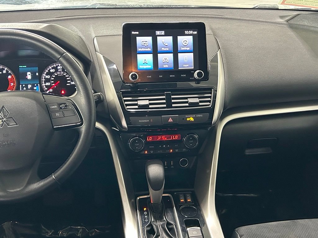 Used 2022 Mitsubishi Eclipse Cross SE FWD image 10