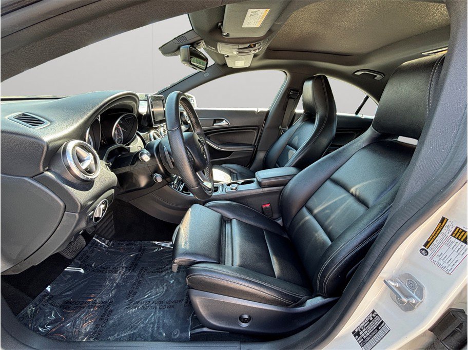 Used 2016 Mercedes-Benz CLA 250 4MATIC image 2