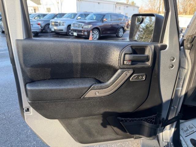 Used 2013 Jeep Wrangler Unlimited Sport image 13