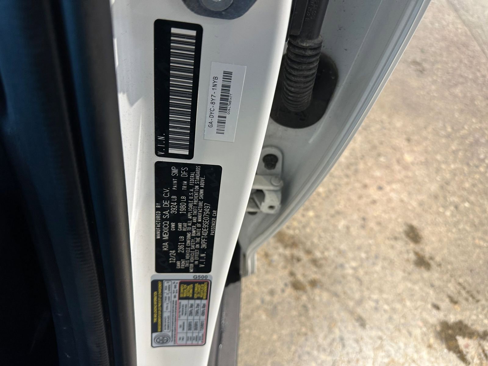Used 2025 Kia K4 LXS image 28