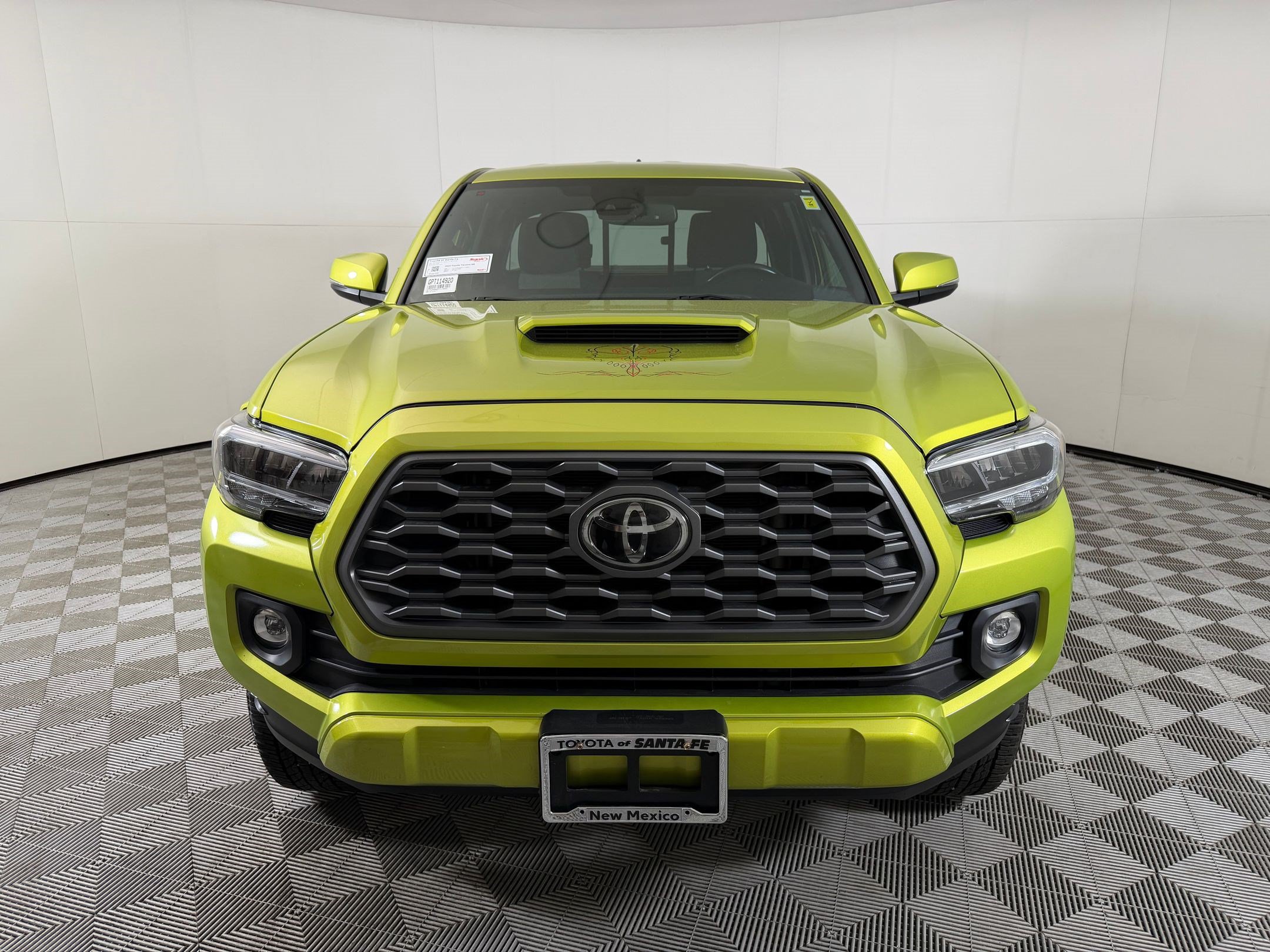 Used 2023 Toyota Tacoma TRD Sport w/ TRD Premium Sport Package AWD/4WD image 6