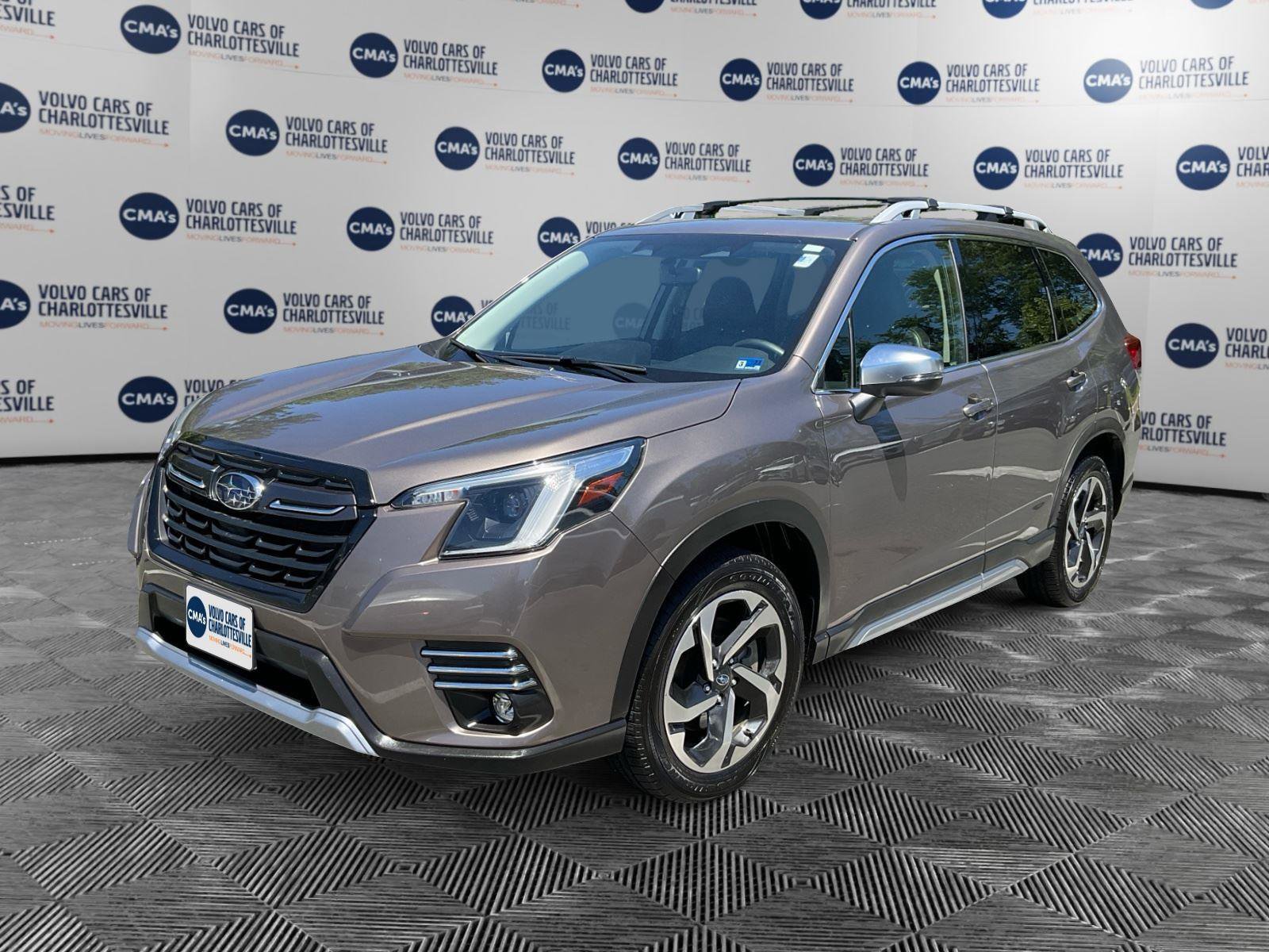 Used 2023 Subaru Forester Touring AWD/4WD image 1