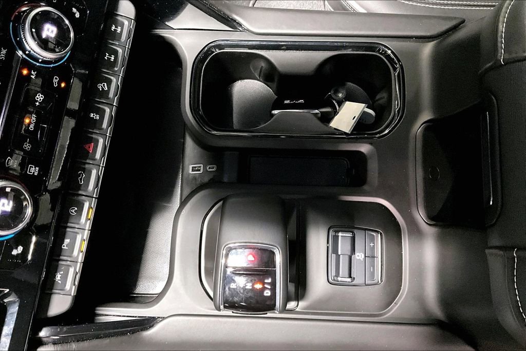 Used 2024 GMC Sierra 1500 AT4X image 17