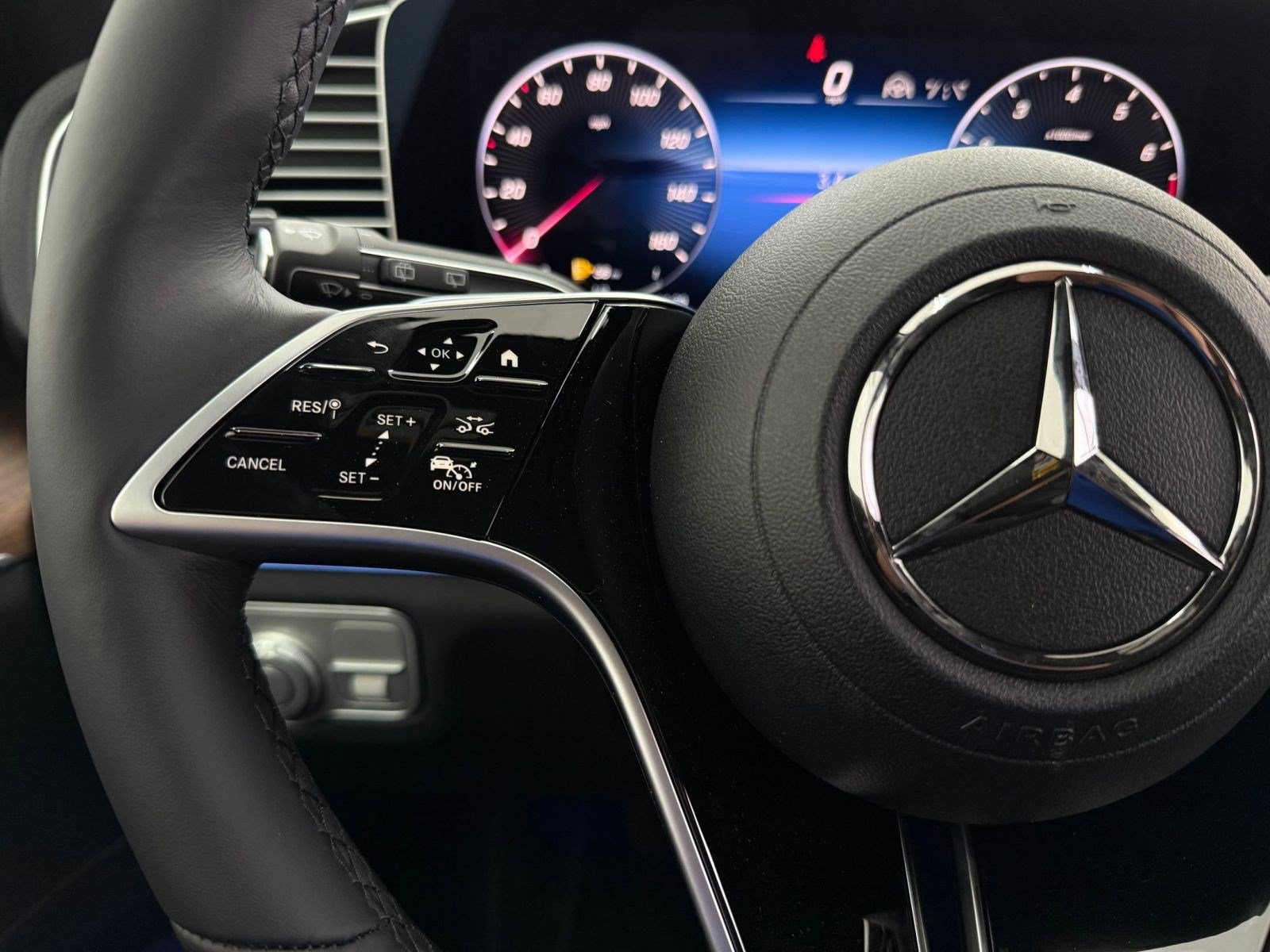 New 2026 Mercedes-Benz GLE 580 4MATIC image 15