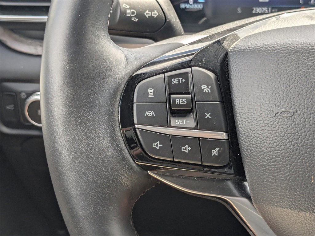 Used 2022 Ford Explorer Platinum w/ Equipment Group 601A image 21