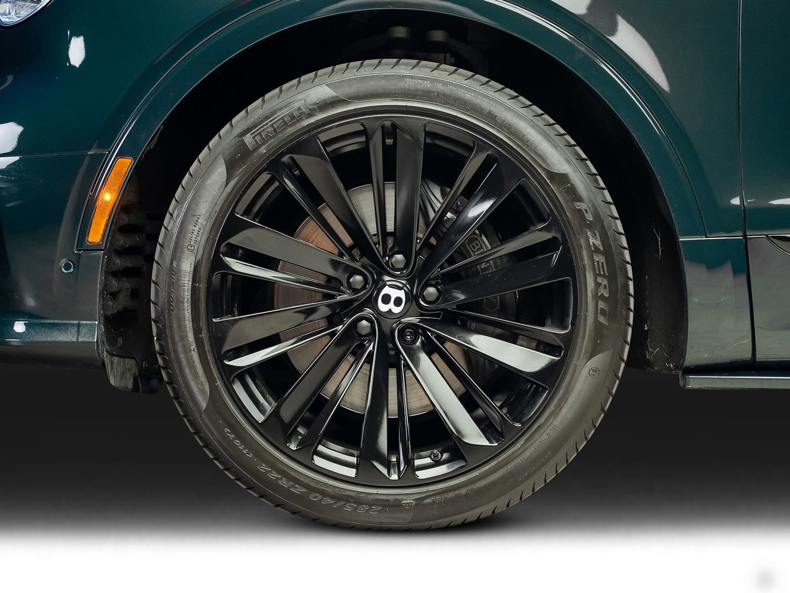 Used 2021 Bentley Bentayga Speed AWD/4WD image 24