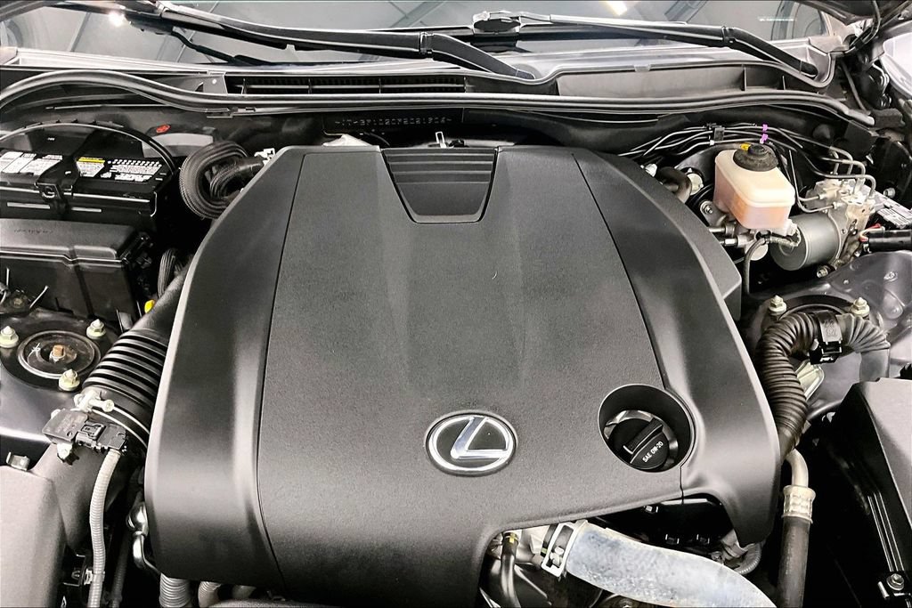Used 2015 Lexus IS 250 w/ Premium Package RWD image 11