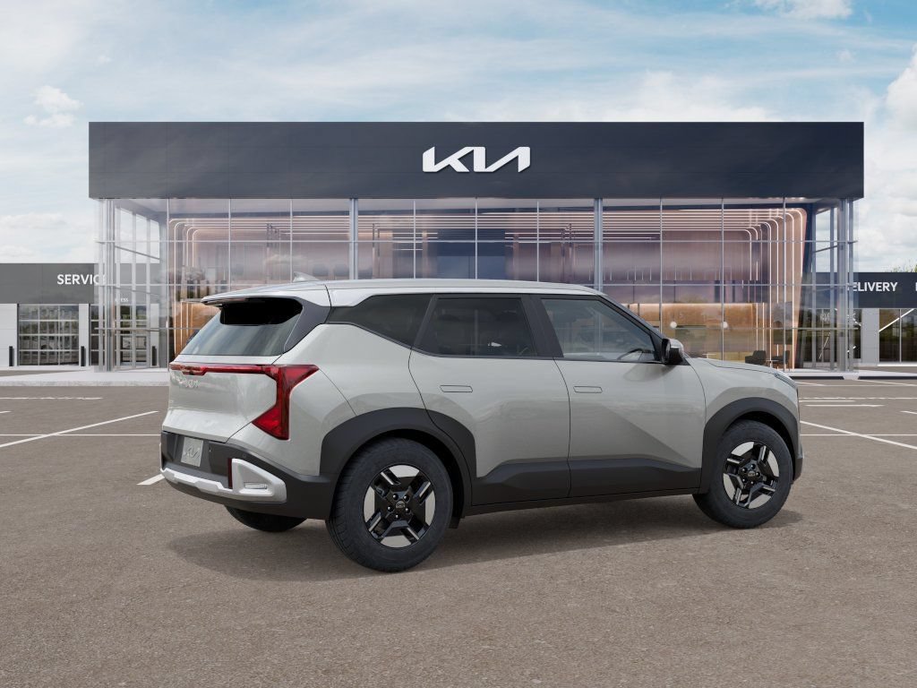 New 2027 Kia Seltos LX FWD image 6