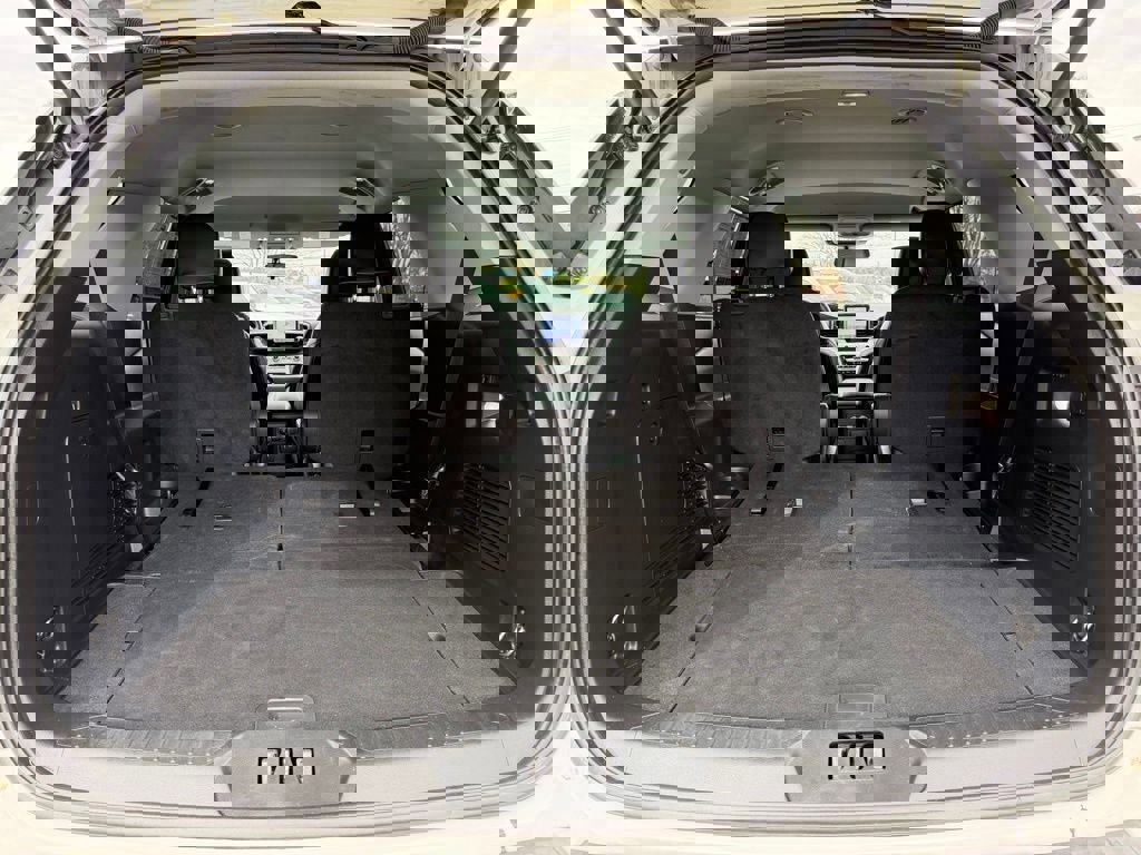 Certified 2023 Ford Explorer XLT w/ Equipment Group 202A image 40