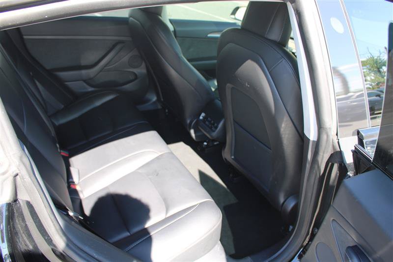 Used 2023 Tesla Model 3 Standard Range RWD image 9