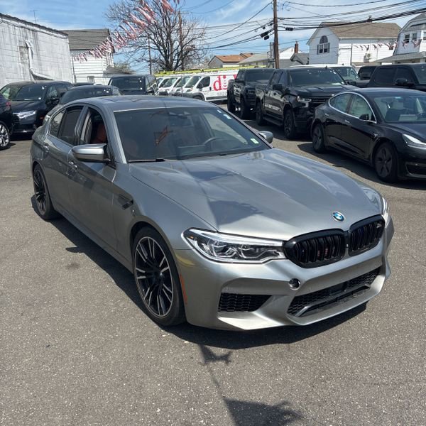 Used 2018 BMW M5 AWD/4WD image 2
