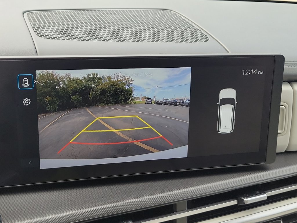 Used 2025 Hyundai Santa Fe SEL FWD image 16