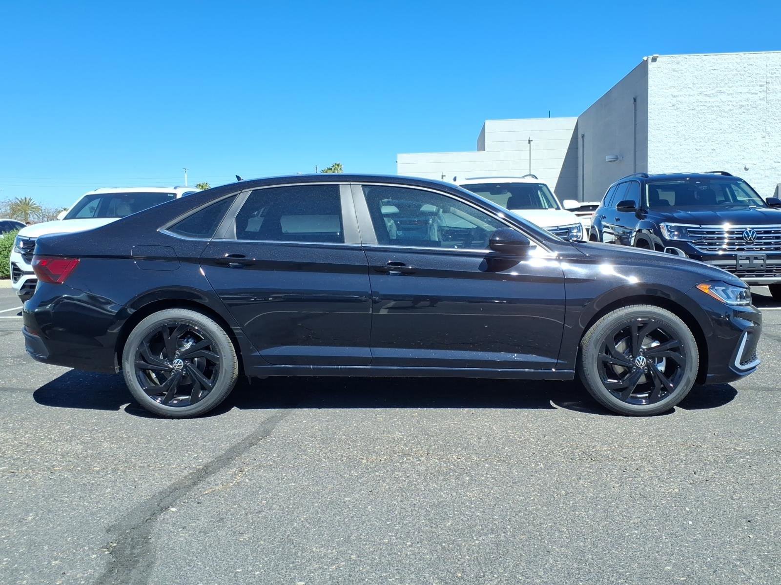 New 2026 Volkswagen Jetta SE image 7